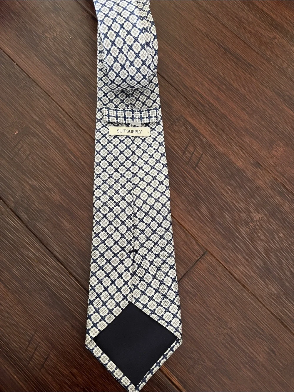 Suitsupply Navy and White Woven Geometric Silk Tie